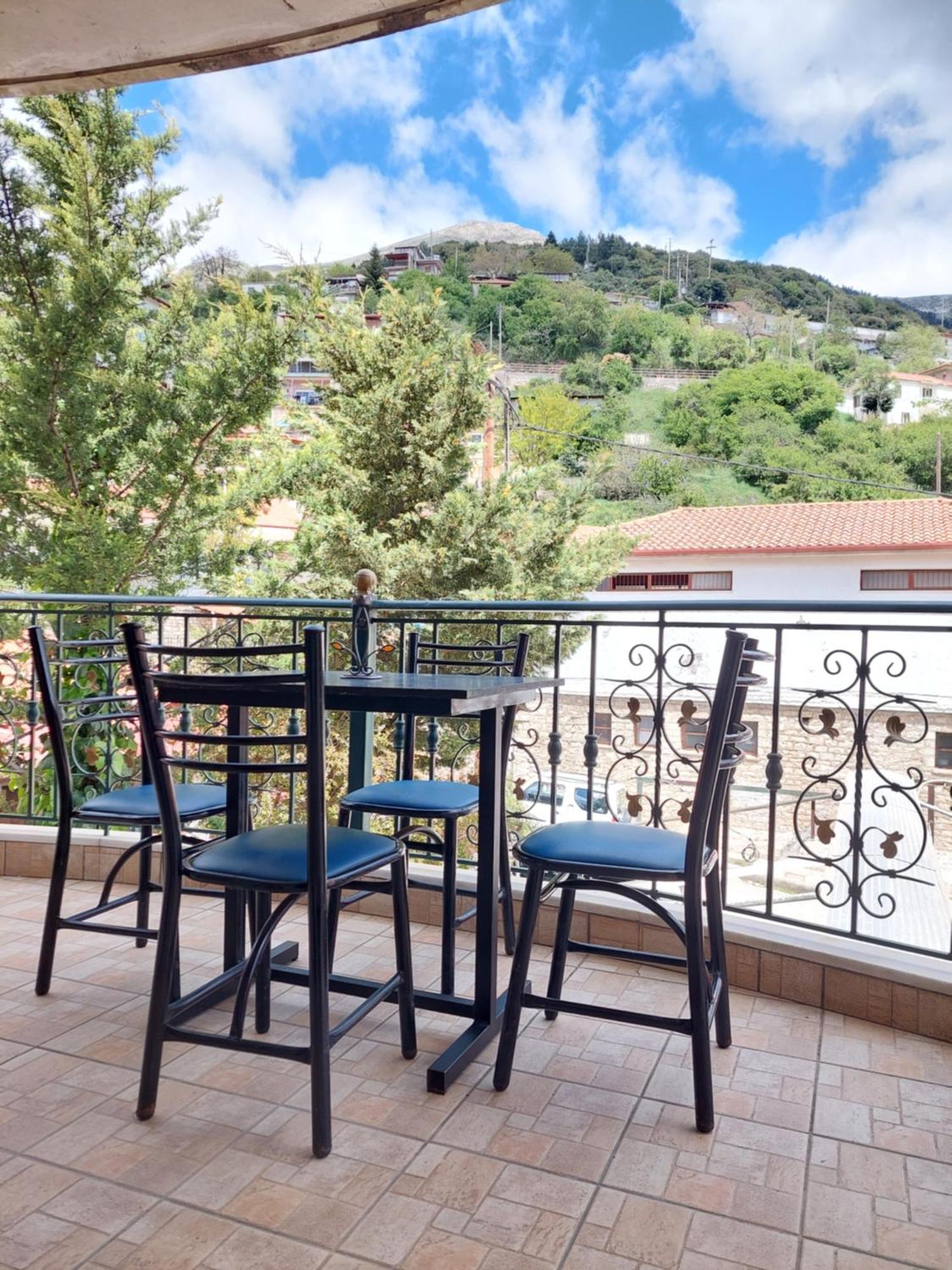 Αρτέμιδα Plus Karpenisi Apartment Buitenkant foto